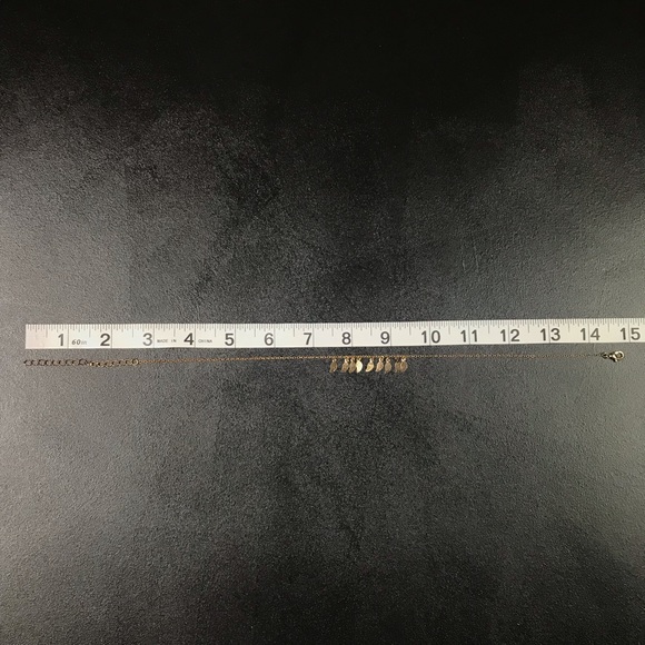 Faux Gold Feather Shape Leaf Charm Choker Necklace - Picture 4 of 8